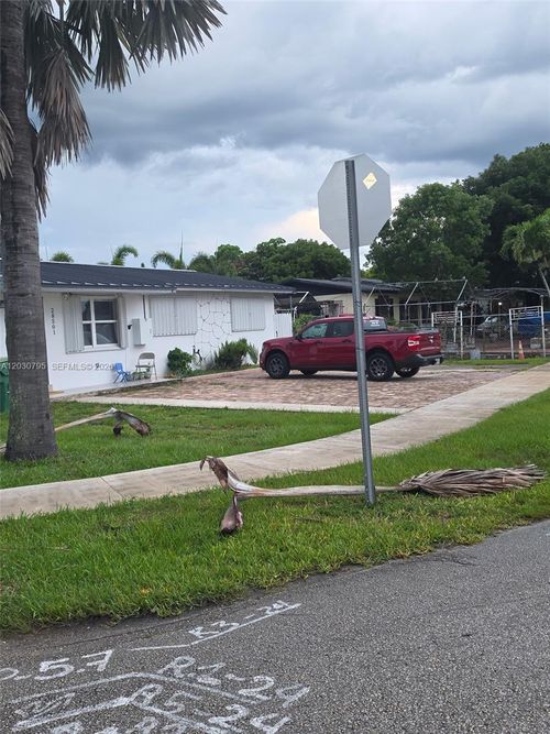 28501 Sw 147th Ct, Homestead, FL, 33033-1509 | Card Image
