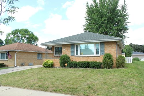 4227 N 71st St, Milwaukee, WI, 53216-1029 | Card Image