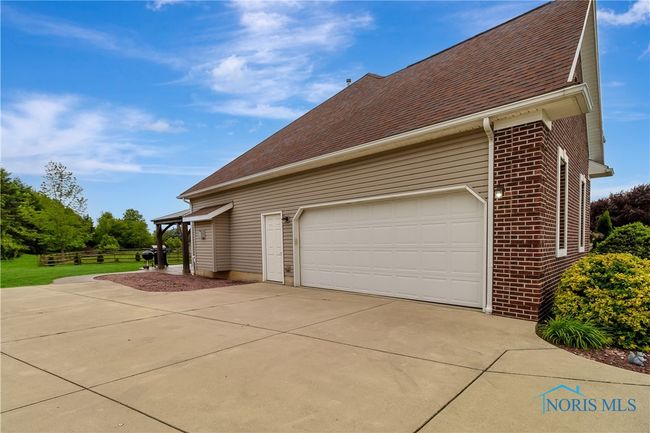 6750 Blue Stone Ct, House other with 4 bedrooms, 3 bathrooms and 2 parking in Whitehouse OH | Image 38