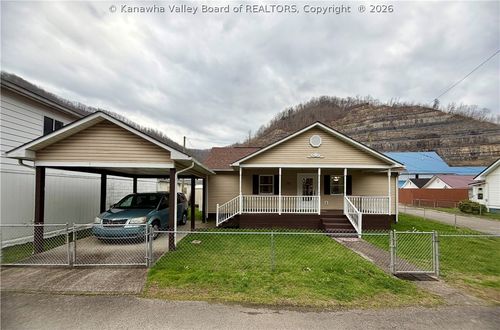 88 Front St, Logan, WV, 25601-3461 | Card Image