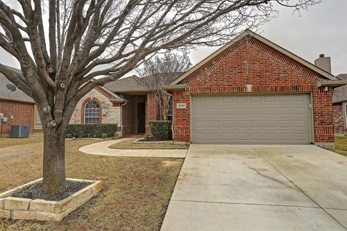 2440 Deerwood Dr, Little Elm, TX, 75068-6635 | Card Image