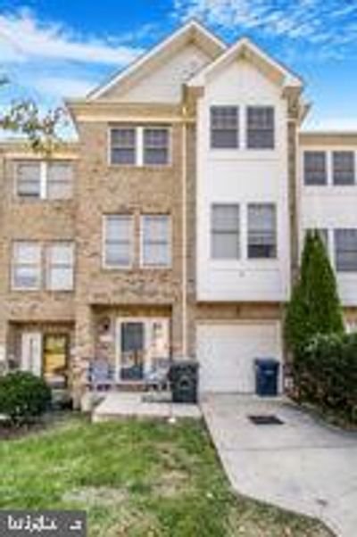 2334 Elvans Road Se, Townhouse with 3 bedrooms, 3 bathrooms and null parking in WASHINGTON DC | Image 1