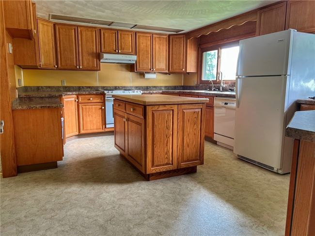 Beautiful Wood Cabinetry | Image 6