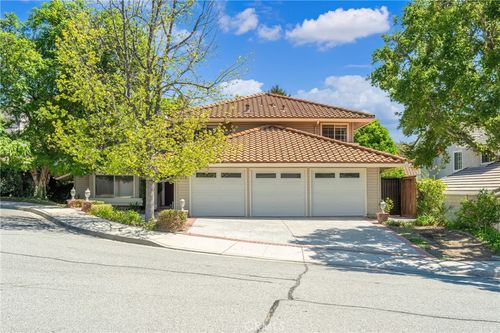 914 Sterling Oaks Ct, Oak Park, CA, 91377-4768 | Card Image
