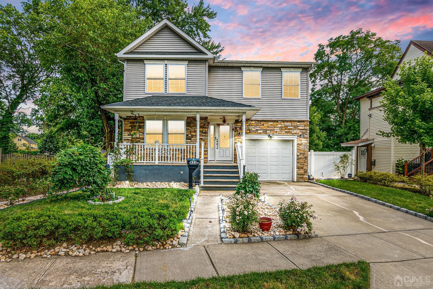 Midland Ave, Metuchen, NJ 08840