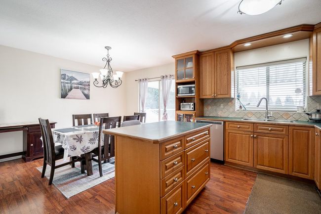 14370 68 B Avenue, House other with 5 bedrooms, 4 bathrooms and 4 parking in Surrey BC | Image 7