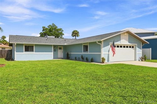 11271 W Coral Ct, Crystal River, FL, 34429-5224 | Card Image