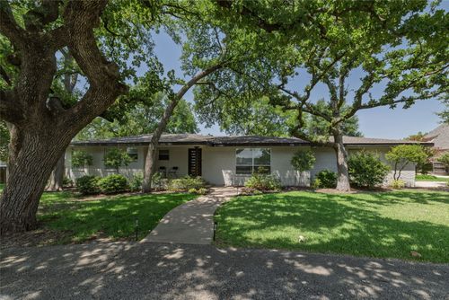 2640 Ridgecrest Dr, Southlake, TX, 76092-2619 | Card Image