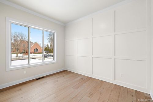 35542 Addison Dr, New Baltimore, MI, 48047-5857 | Card Image