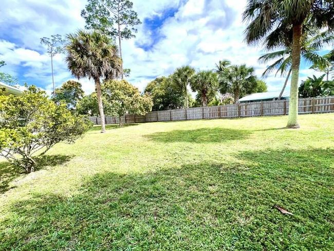 12192 Branding Iron Court, House other with 3 bedrooms, 3 bathrooms and null parking in Wellington FL | Image 7