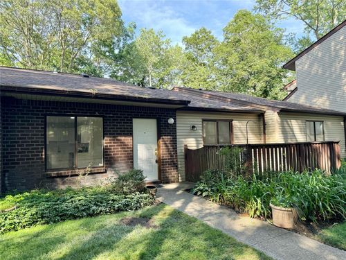 115 Birchwood Rd, Coram, NY, 11727-3627 | Card Image