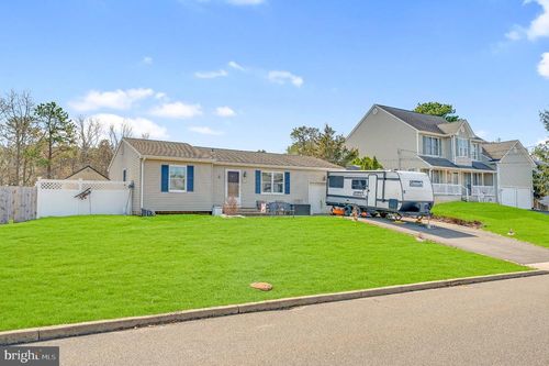 1113 Seashell Ave, Manahawkin, NJ, 08050-2458 | Card Image