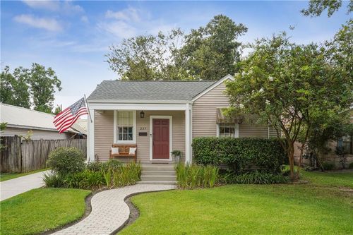 237 Stewart Ave, River Ridge, LA, 70123-1456 | Card Image