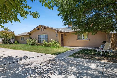12587 Road 34 1/2, Madera, CA, 93636-8490 | Card Image