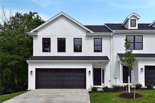 10071 Old Perry Hwy, Wexford, PA, 15090-9319 | Card Image