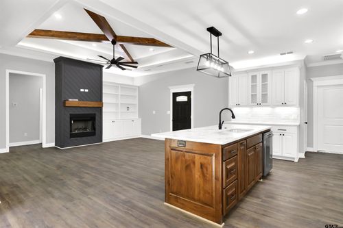 105 Johnston St, Arp, TX, 75750-5453 | Card Image