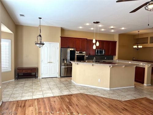 5520 Kings Row Ct, Las Vegas, NV, 89148-4658 | Card Image