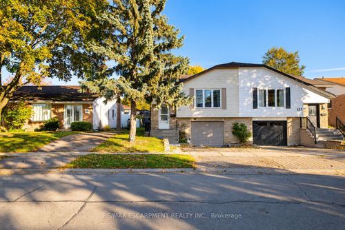 121 Ashgrove Ave, Brantford, ON, N3R6E8 | Card Image
