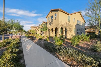 3210 Mc Kenna Dawn Avenue, Townhouse with 3 bedrooms, 1 bathrooms and null parking in Henderson NV | Image 3