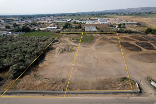 1240 1500, Vernal, UT, 84078-8627 | Card Image