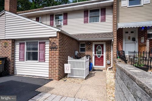 832 Woodchuck Ln, READING, PA, 19606-1152 | Card Image