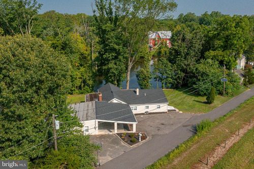 8 Lakeside Dr, MEDFORD, NJ, 08055-9590 | Card Image