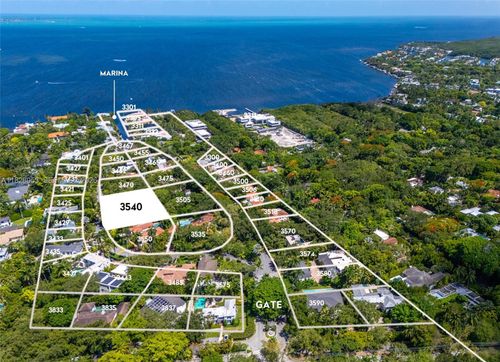 3540 N Moorings Way, Miami, FL, 33133-6540 | Card Image