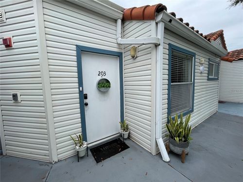 apt-203-2560 Woodgate Blvd, ORLANDO, FL, 32822-5877 | Card Image