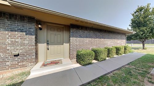 1213 Norway Avenue, Yukon, OK, 73099 | Card Image