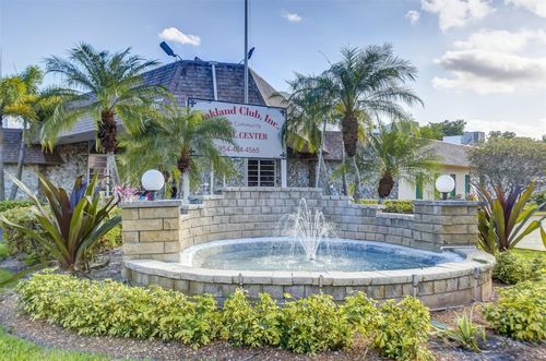 312-4050 Nw 42nd Ave, Lauderdale Lakes, FL, 33319-4806 | Card Image