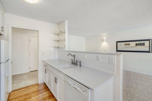 apt-342-10113 W 34th St, Minnetonka, MN, 55305-4543 | Card Image