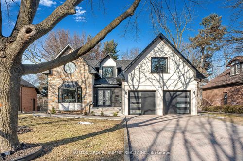 4073 Summit Crt, Mississauga, ON, L5L3C2 | Card Image