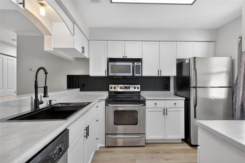 apt-206-10167 Sailwinds Blvd N, LARGO, FL, 33773-1959 | Card Image