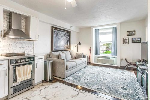 apt-351-224 E Garden St, Pensacola, FL, 32502-6086 | Card Image