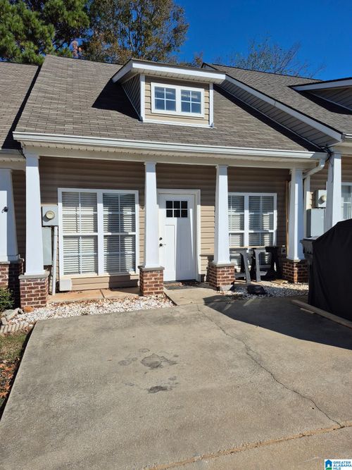 129 Little John Cir, Calera, AL, 35040-4957 | Card Image