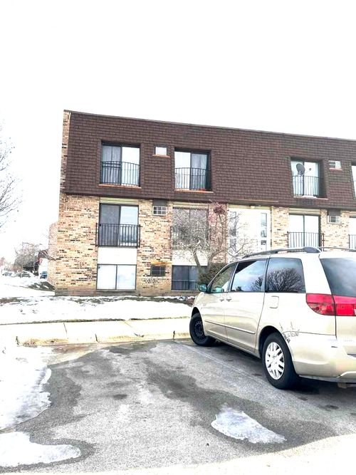 apt-201-175 Waters Edge Dr, Glendale Heights, IL, 60139-1636 | Card Image