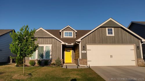 3721 N 39th St, Broken Arrow, OK, 74014-2374 | Card Image