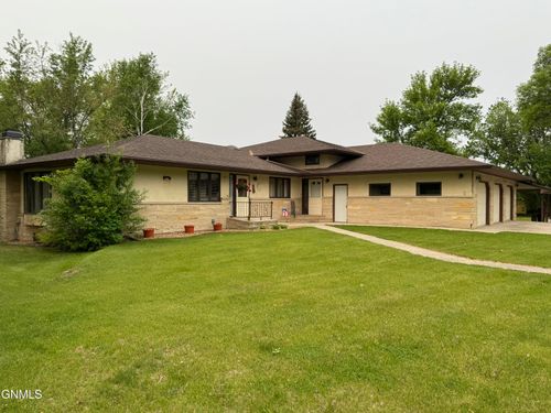 c-21 6th Ave Nw, LaMoure, ND, 58458-7342 | Card Image