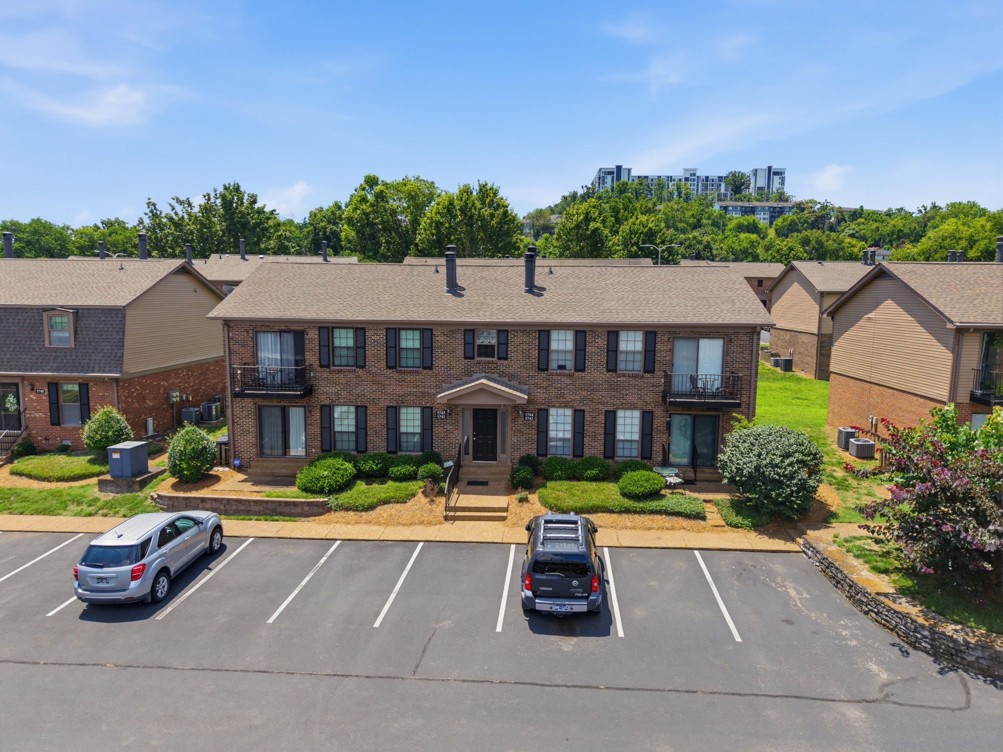 Residential in Brentwood 4