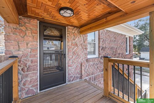 2714 Mason St, Omaha, NE, 68105-2337 | Card Image