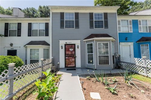 5607 Stonington Trace Pkwy, Stone Mountain, GA, 30087-5240 | Card Image