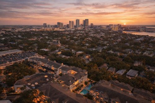 apt-318-800 S Dakota Ave, TAMPA, FL, 33606-2856 | Card Image