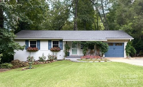 36 Clement Dr, Asheville, NC, 28805-1135 | Card Image