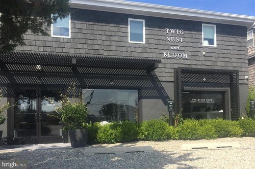 35 West W 4th St, Barnegat Light, NJ, 08006-1401 | Card Image
