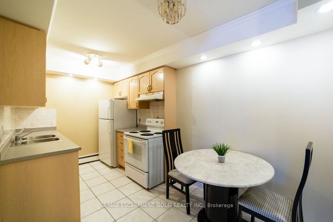 501 - 30 Summit Ave, Condo with 1 bedrooms, 1 bathrooms and null parking in Hamilton ON | Image 9