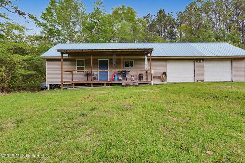 20499 Twin Lakes Dr, Saucier, MS, 39574-9569 | Card Image