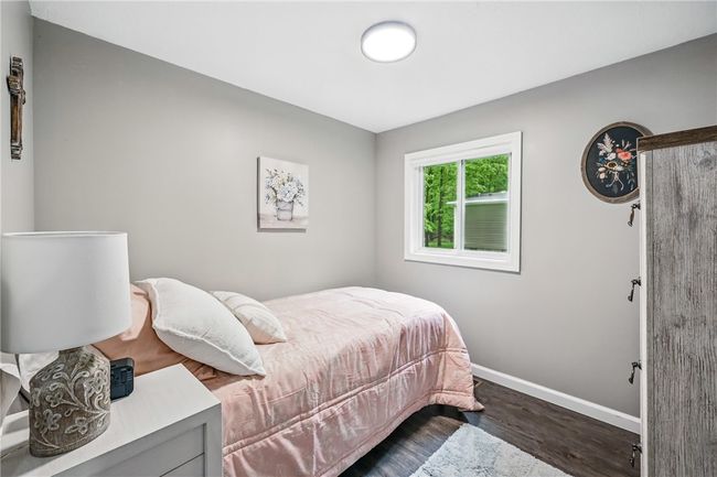 2nd bedroom | Image 32