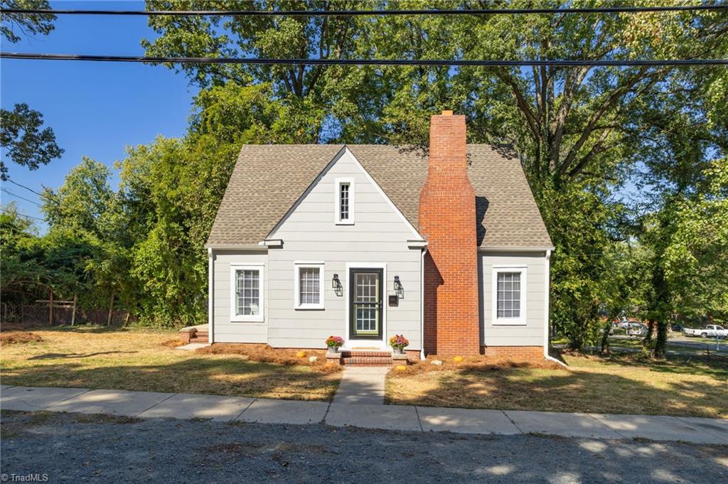 Parkwood Ave, Winston Salem, NC 27105