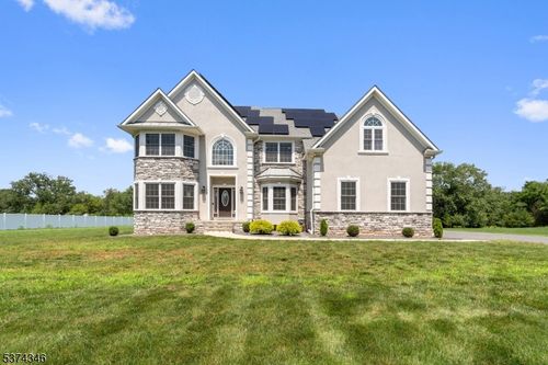 255 Hillsborough Rd, Hillsborough, NJ, 08844-2802 | Card Image