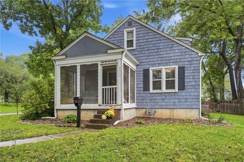 4514 W 62nd Ter, Fairway, KS, 66205-3222 | Card Image